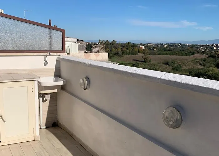 Vivi In Un Attico Tipico Con Vista Su Apartamento Roma