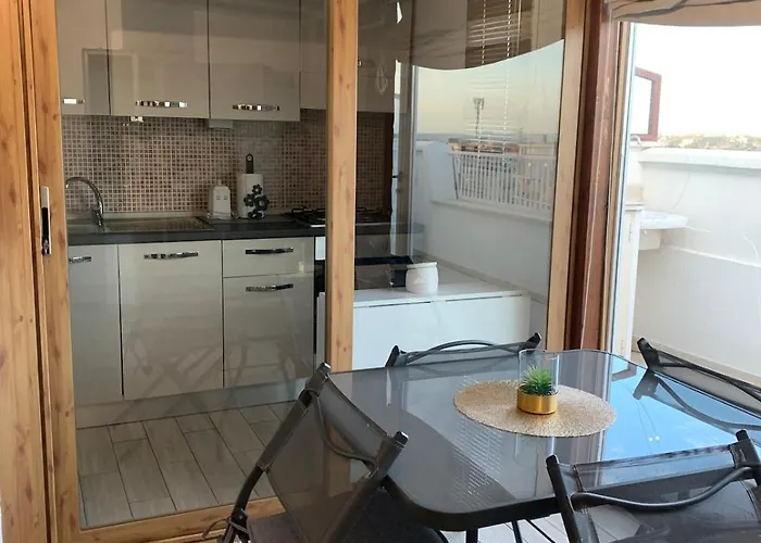 Vivi In Un Attico Tipico Con Vista Su Apartamento Roma